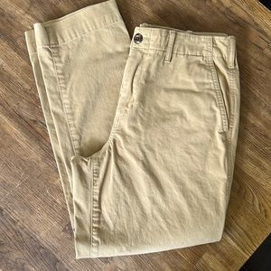 Gap straight khaki tan